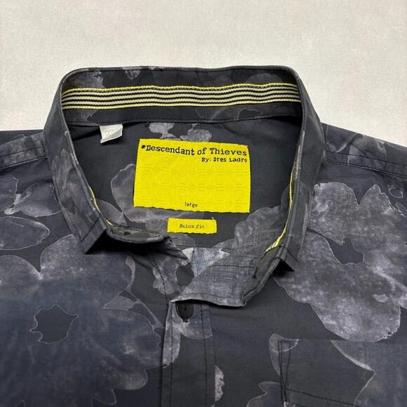 Descendant of Thieves Floral Long Sleeve Button Down Shirt Size Ash Black Size L - Picture 3 of 12